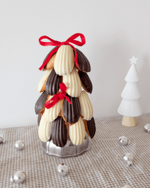 Pièce montée de madeleines sucrées - 8/10 personnes